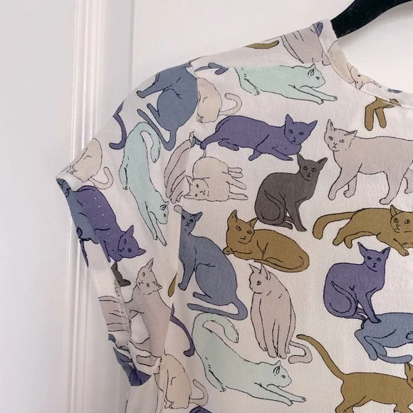 H&M Cat Pattern Top - Picture 10 of 10